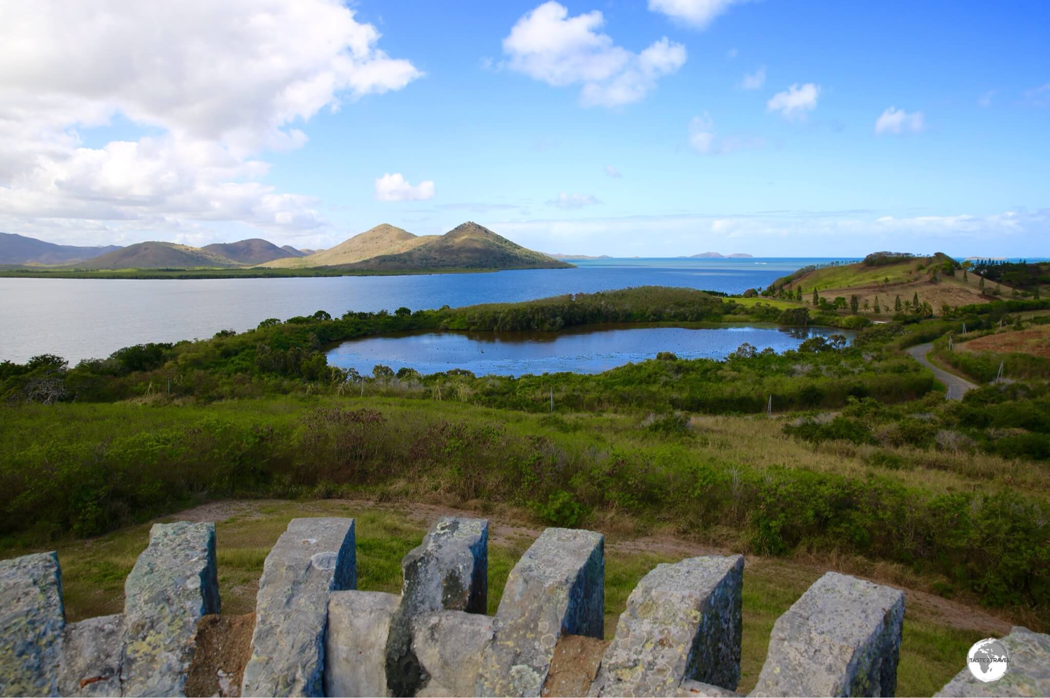 Panoramic views of Uarai bay from the top of the watchtower at Fort Téremba.