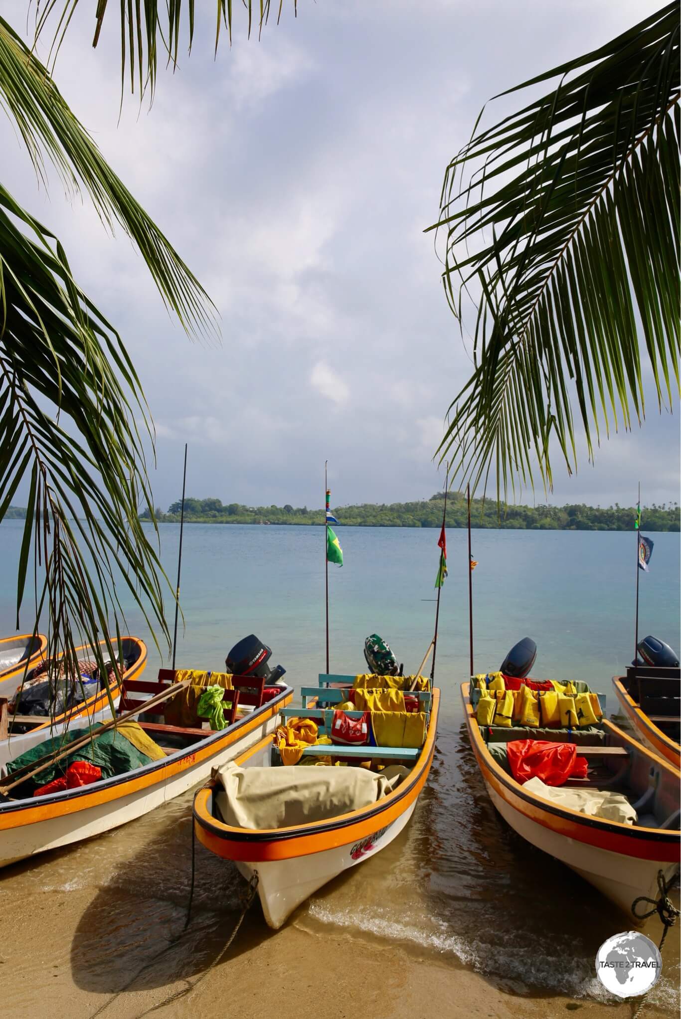 Shared Banana boats, the local taxis, depart from Gizo for nearby, and more distant, villages.