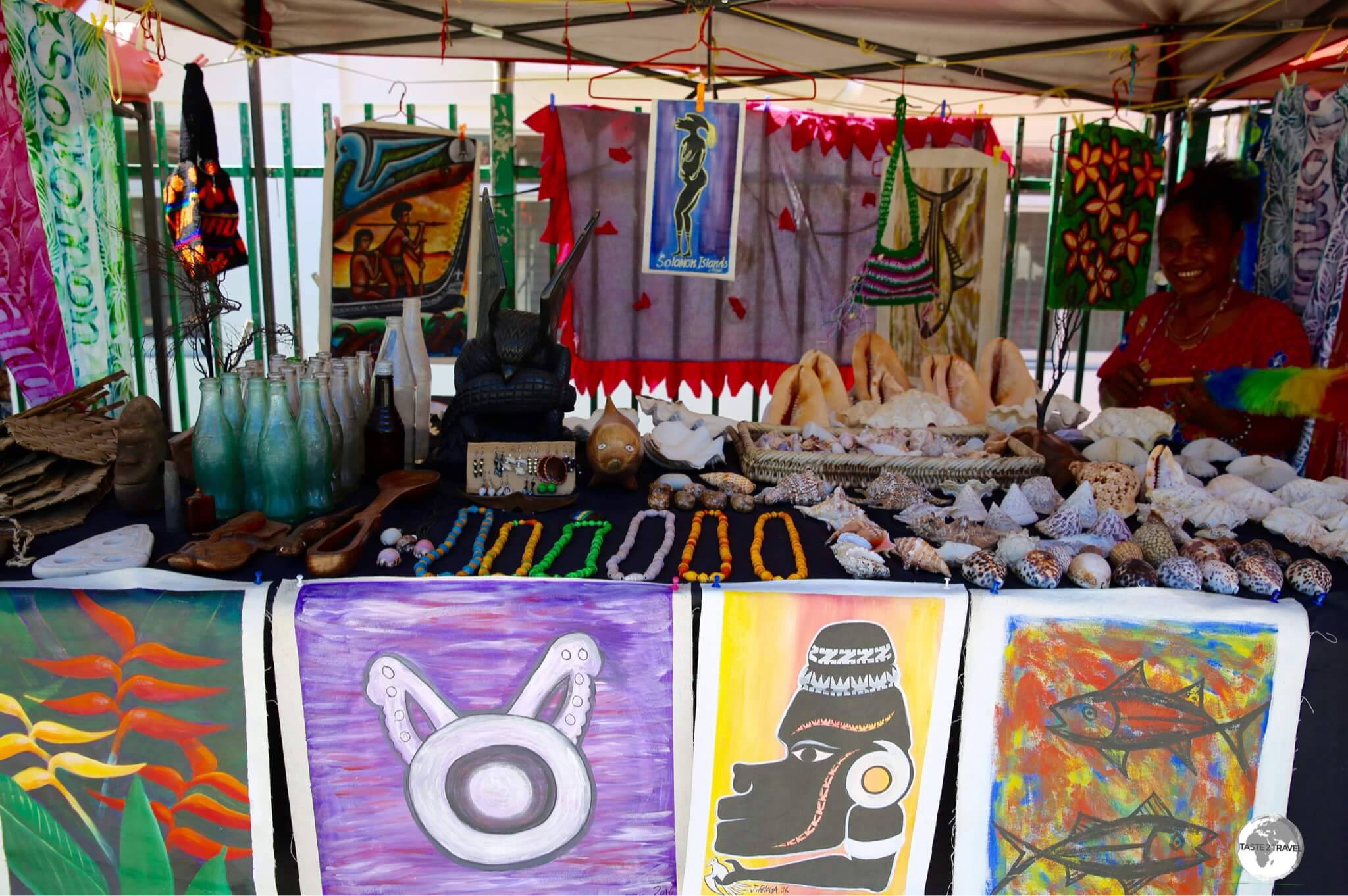 One of the many craft shops outside the Art Gallery of Honiara.