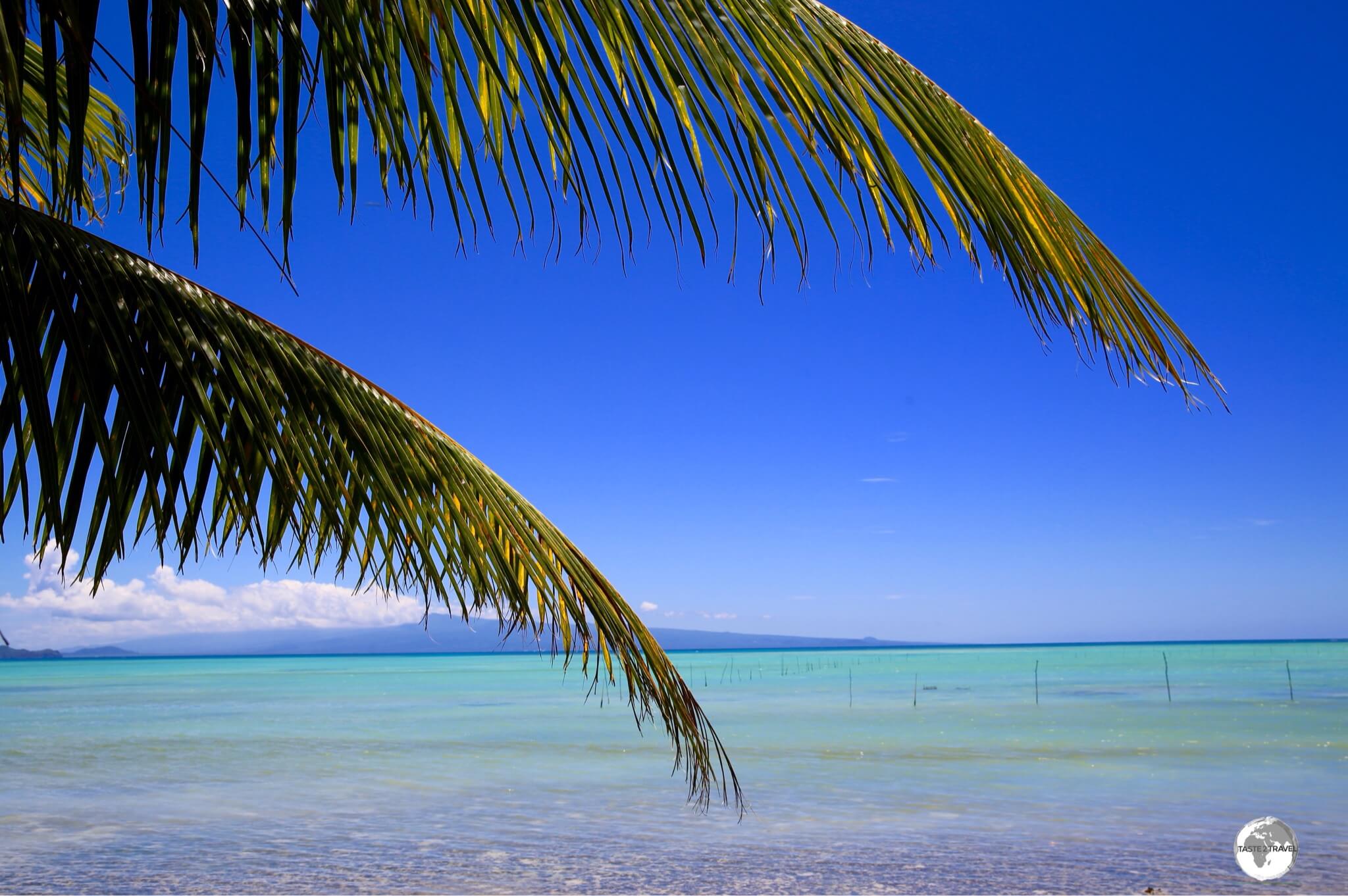 A view from the east coast of Savai'i island, with the larger Upolu Island in the background. 