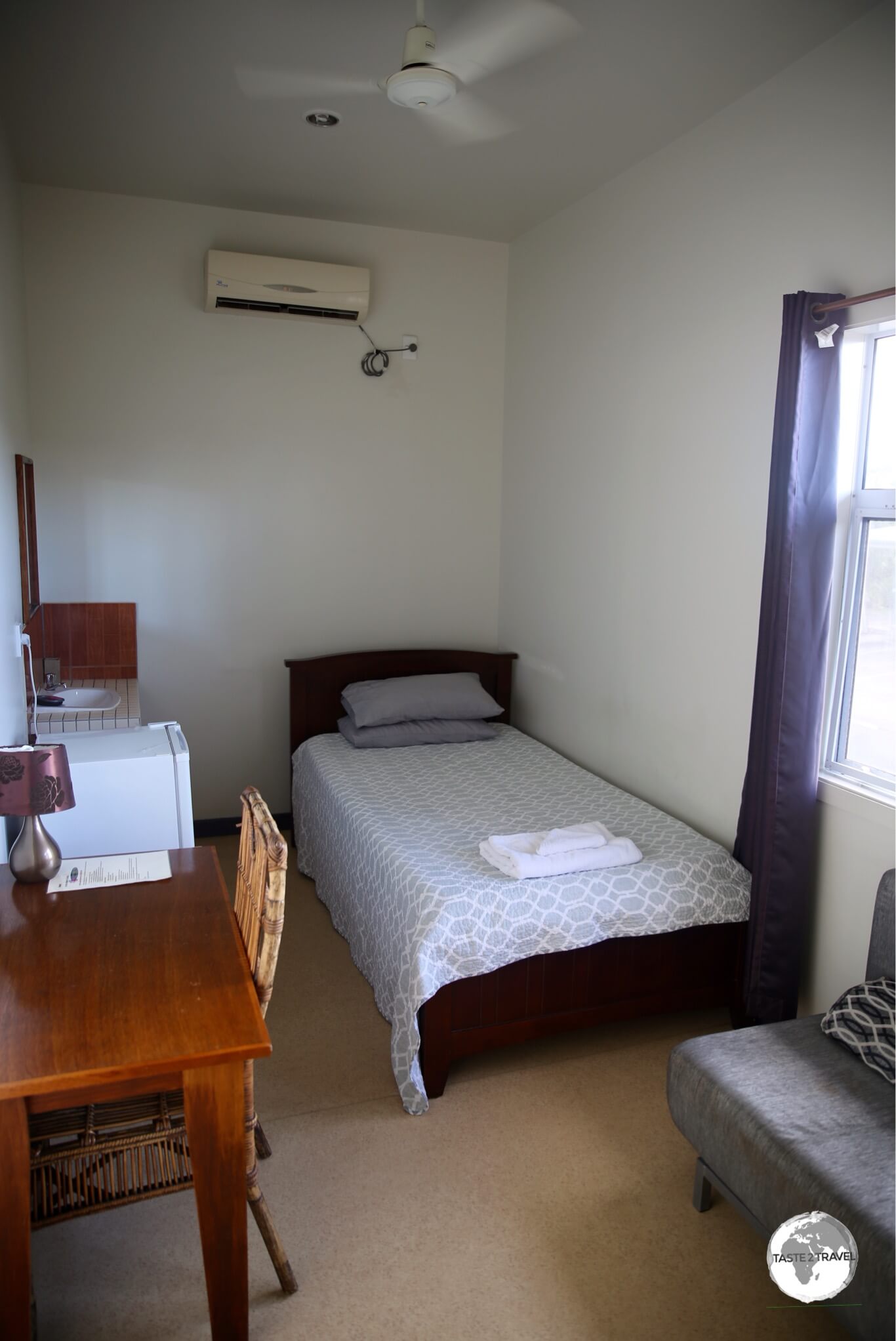 A 'budget' room at Talofa Inn.