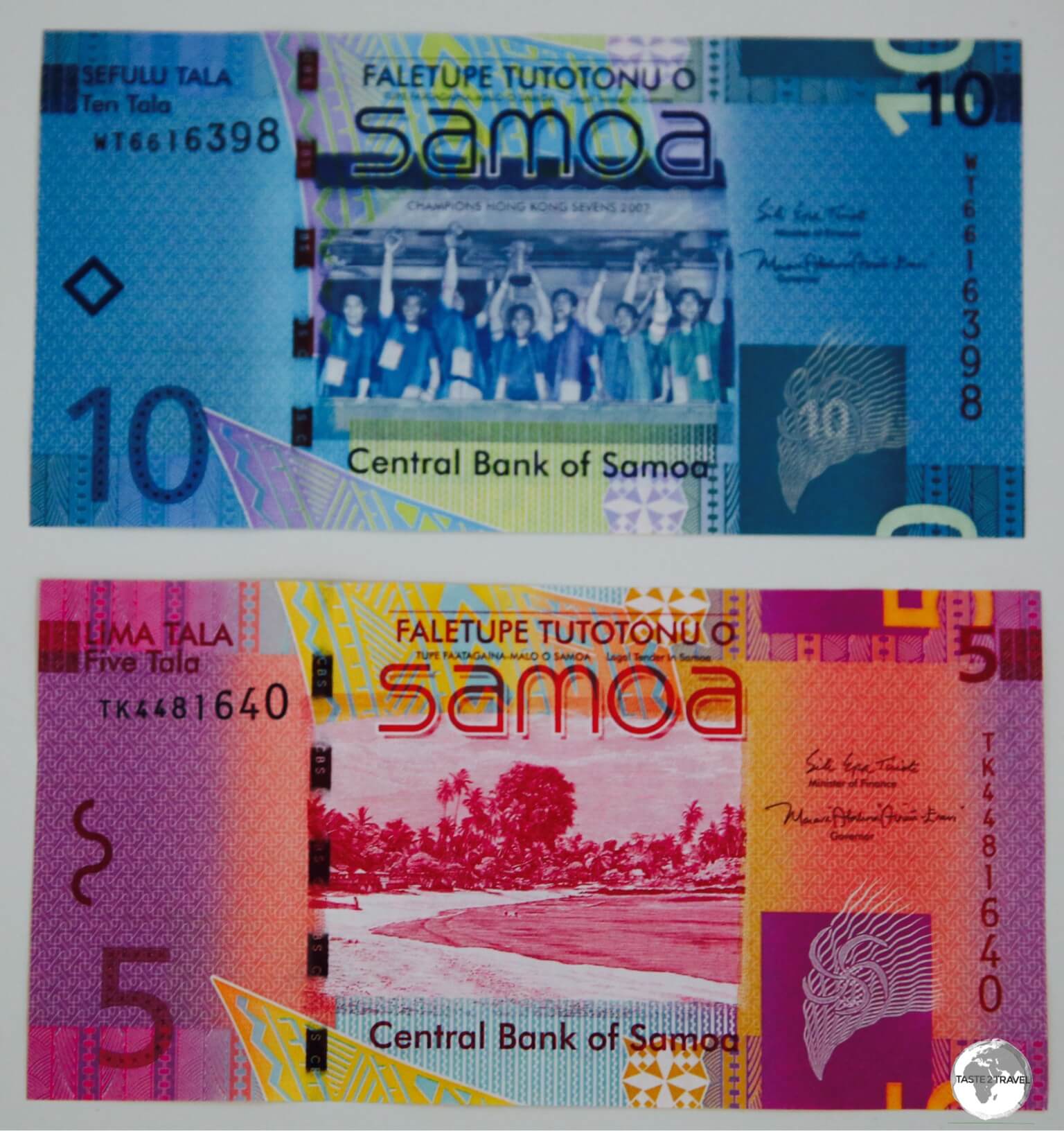 Samoan 5 and 10 Tala bank notes - front view.