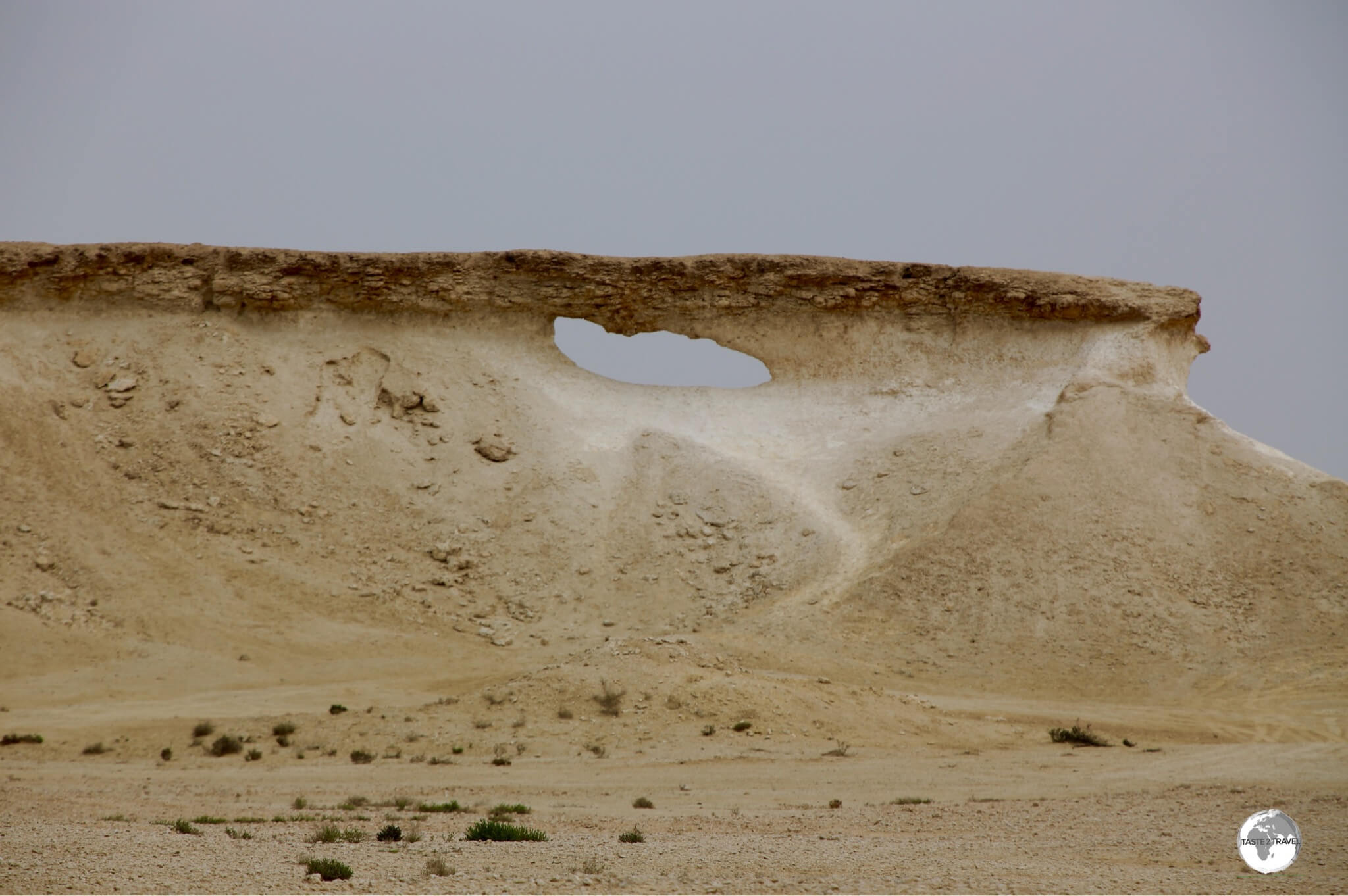 The un-signposted 'Hole in the Rock' is located just off the Zakreet highway.