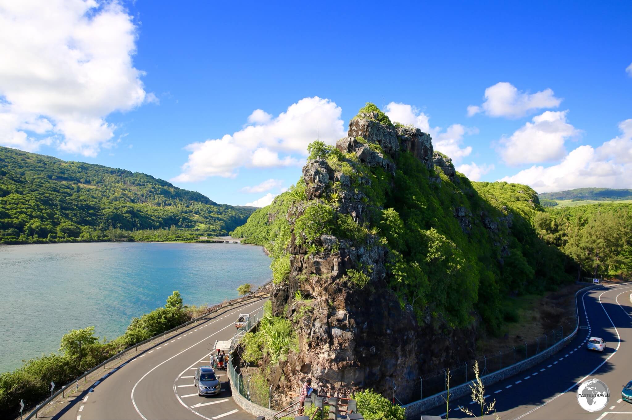 A view of the windy south coast road from the Captain Matthew Flinders Monument.