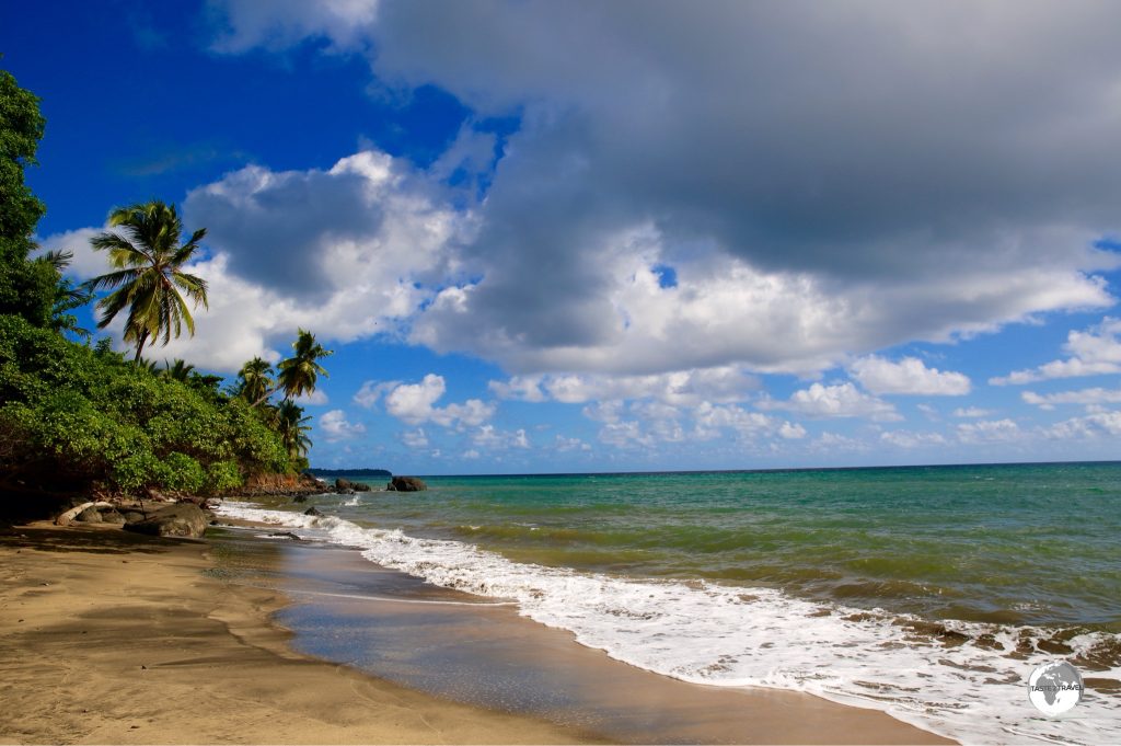 The volcanic-sand beach at Boueni.