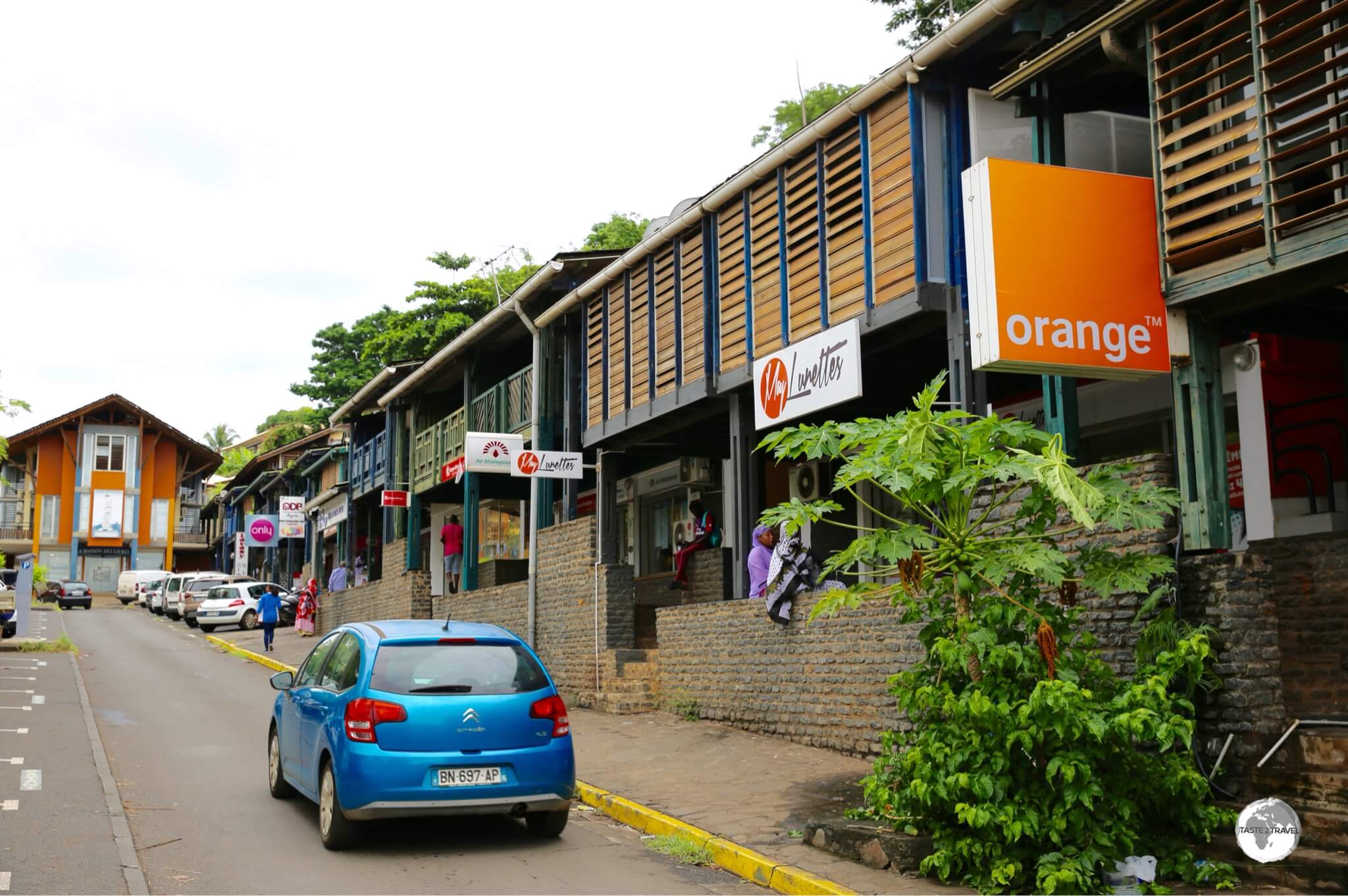 The 'Place Mariage' is the prettiest part of downtown Mamoudzou, offering boutiques, travel agents and electronics shops.