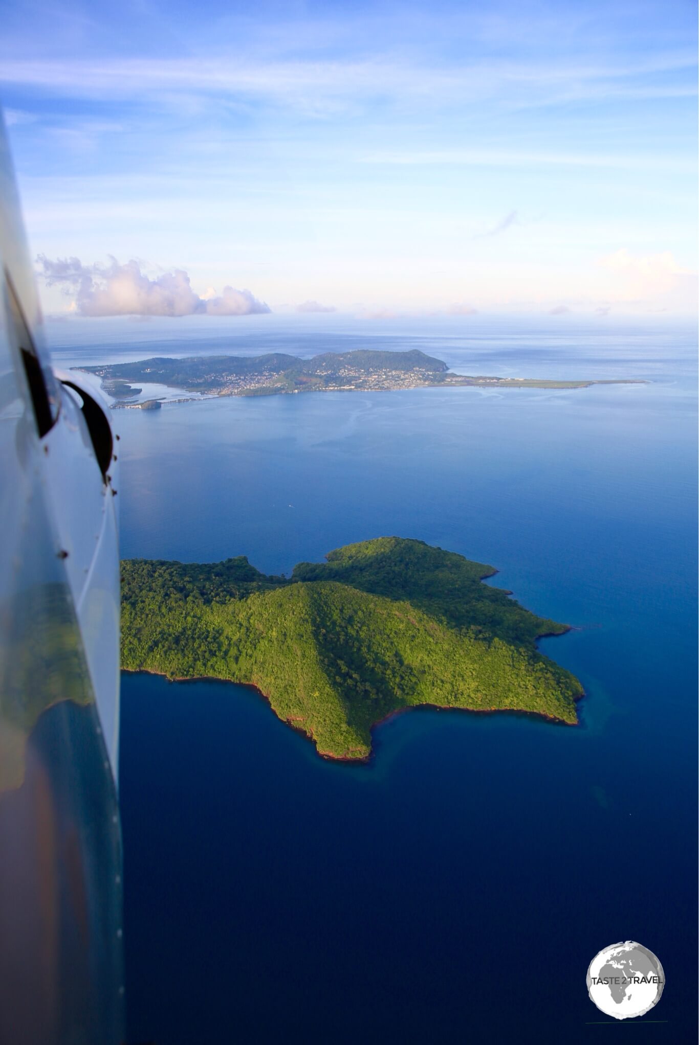 Flying over the island of Chissioua Mbouzi, en route to the airport.