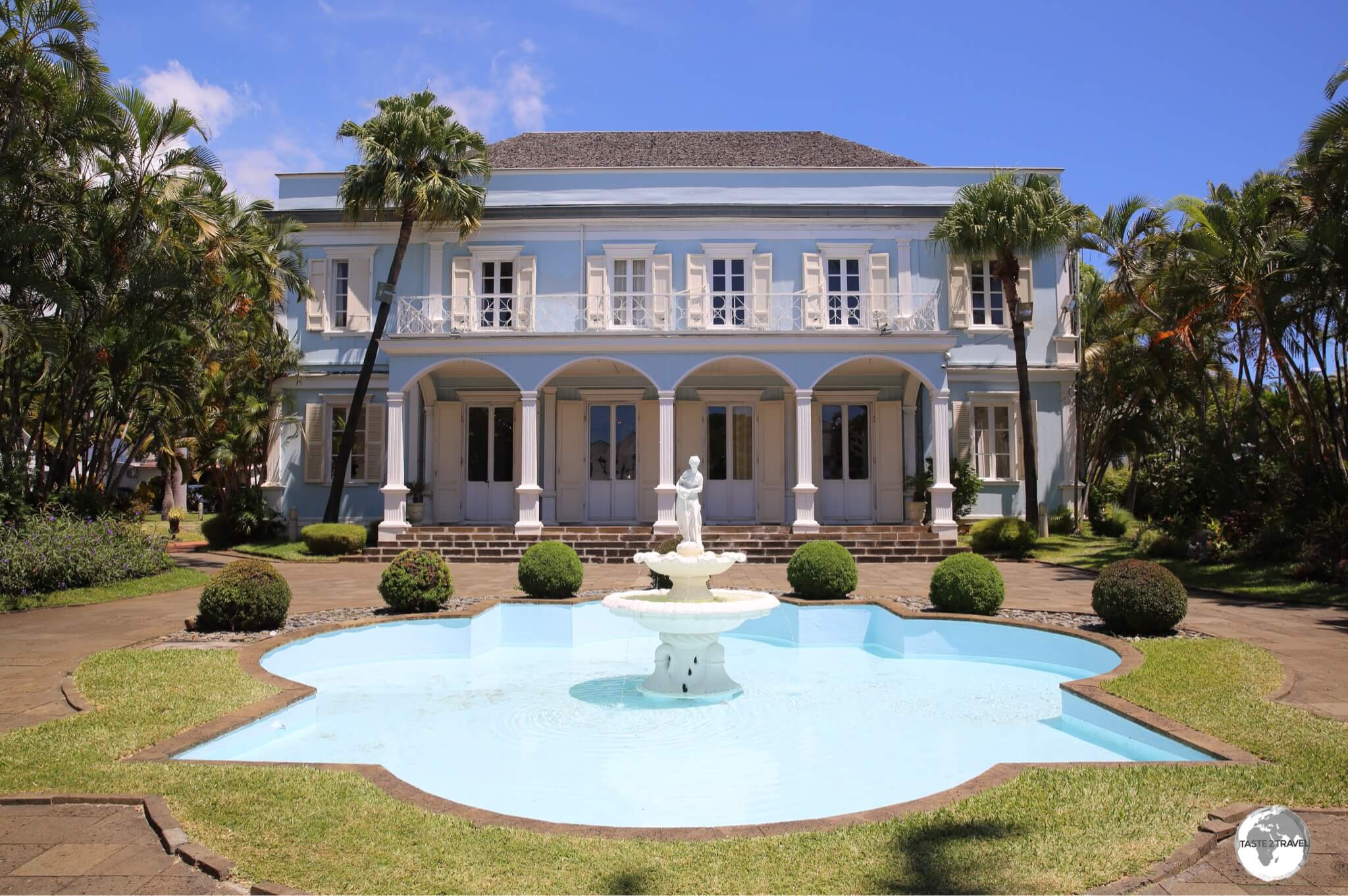 The opulent <i>Villa du Conseil Général</i> is one of the principal mansions on Rue de Paris in Saint Denis. 