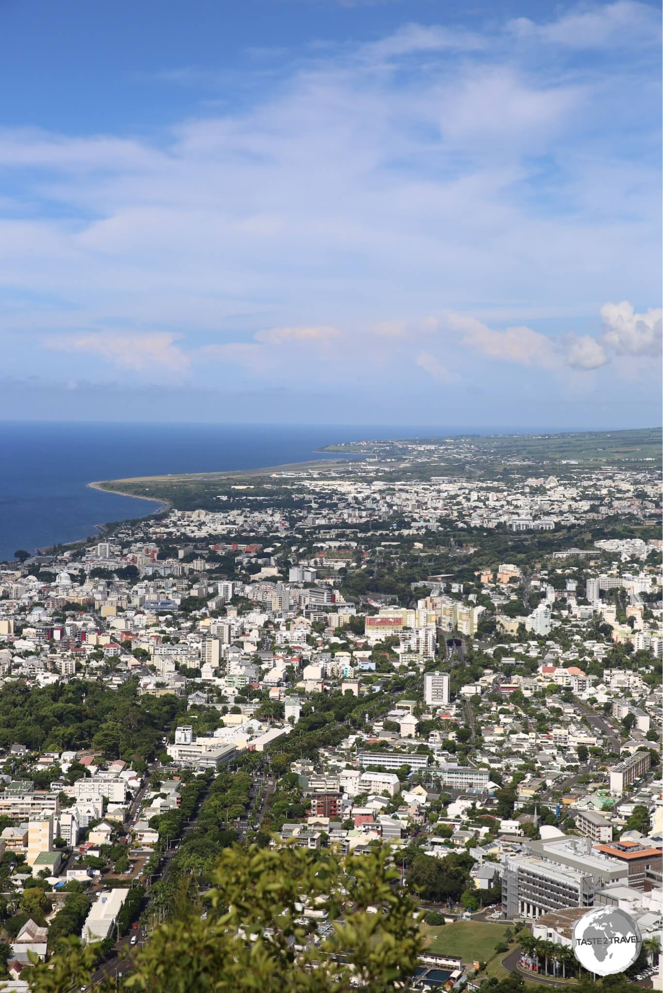 A panoramic view of St. Denis on the road to <i>La Montagne</i>.