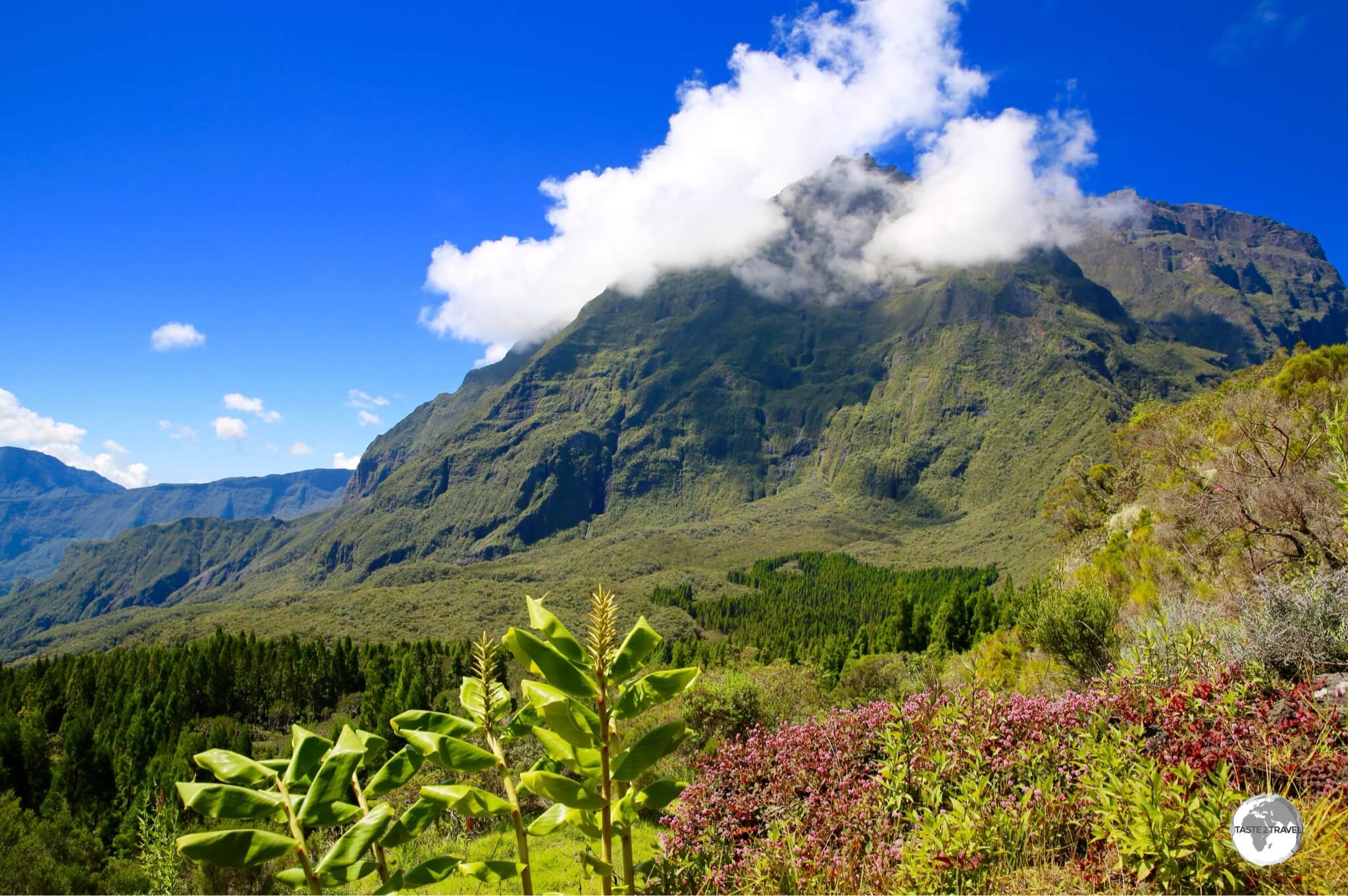 Hiking in the stunningly beautiful <i>Cirque de Salazie</i>.