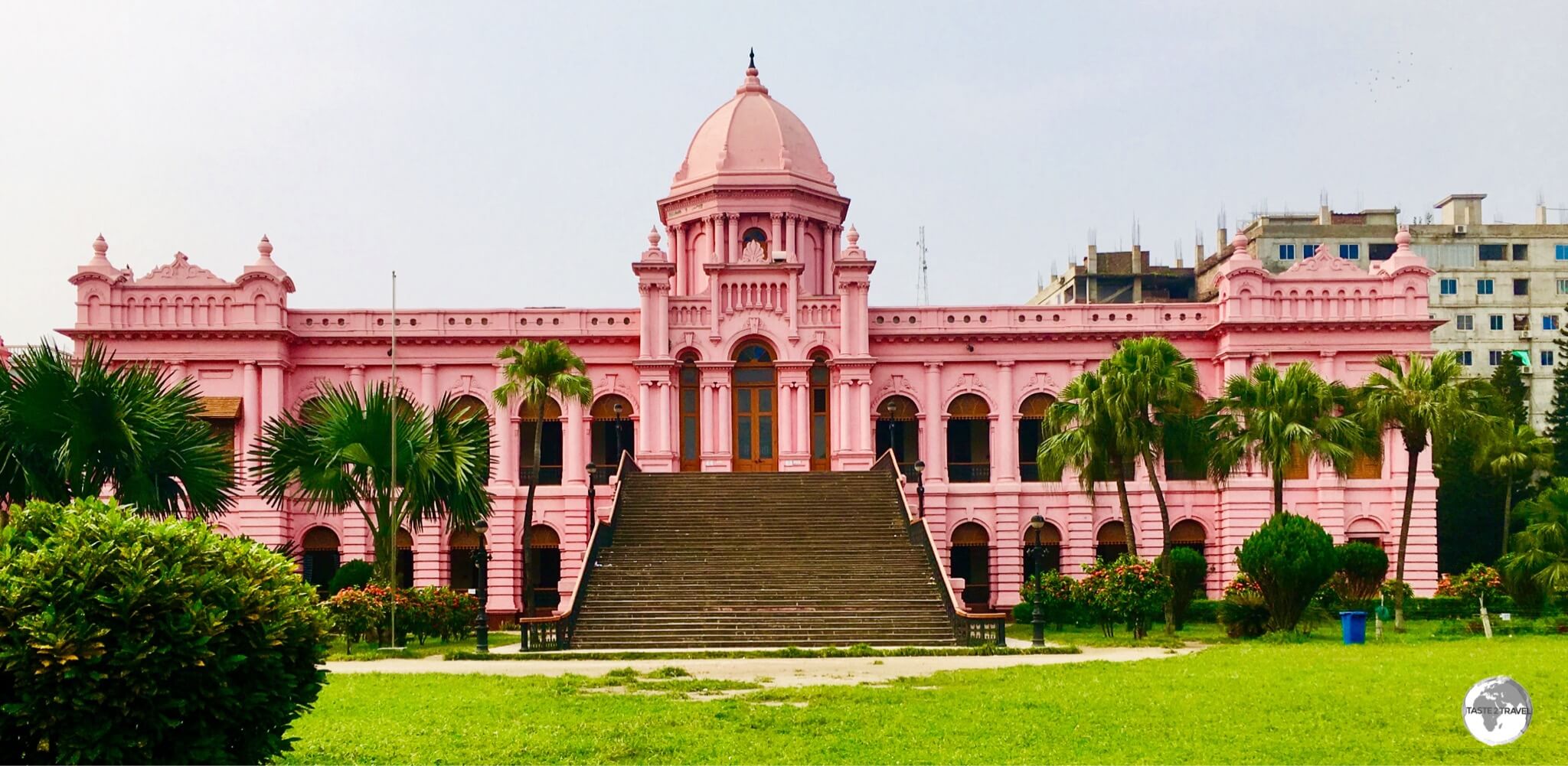 The Pink Palace (Ahsan Manzil) museum.