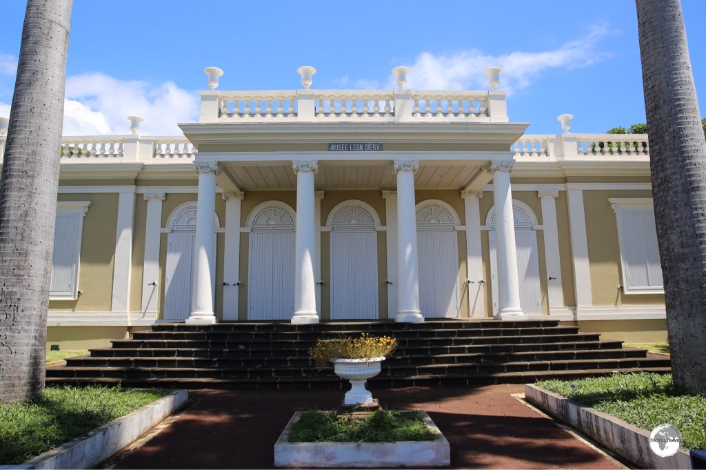 The impressive Musée Léon Dierx houses an exceptional collection of modern and contemporary art.