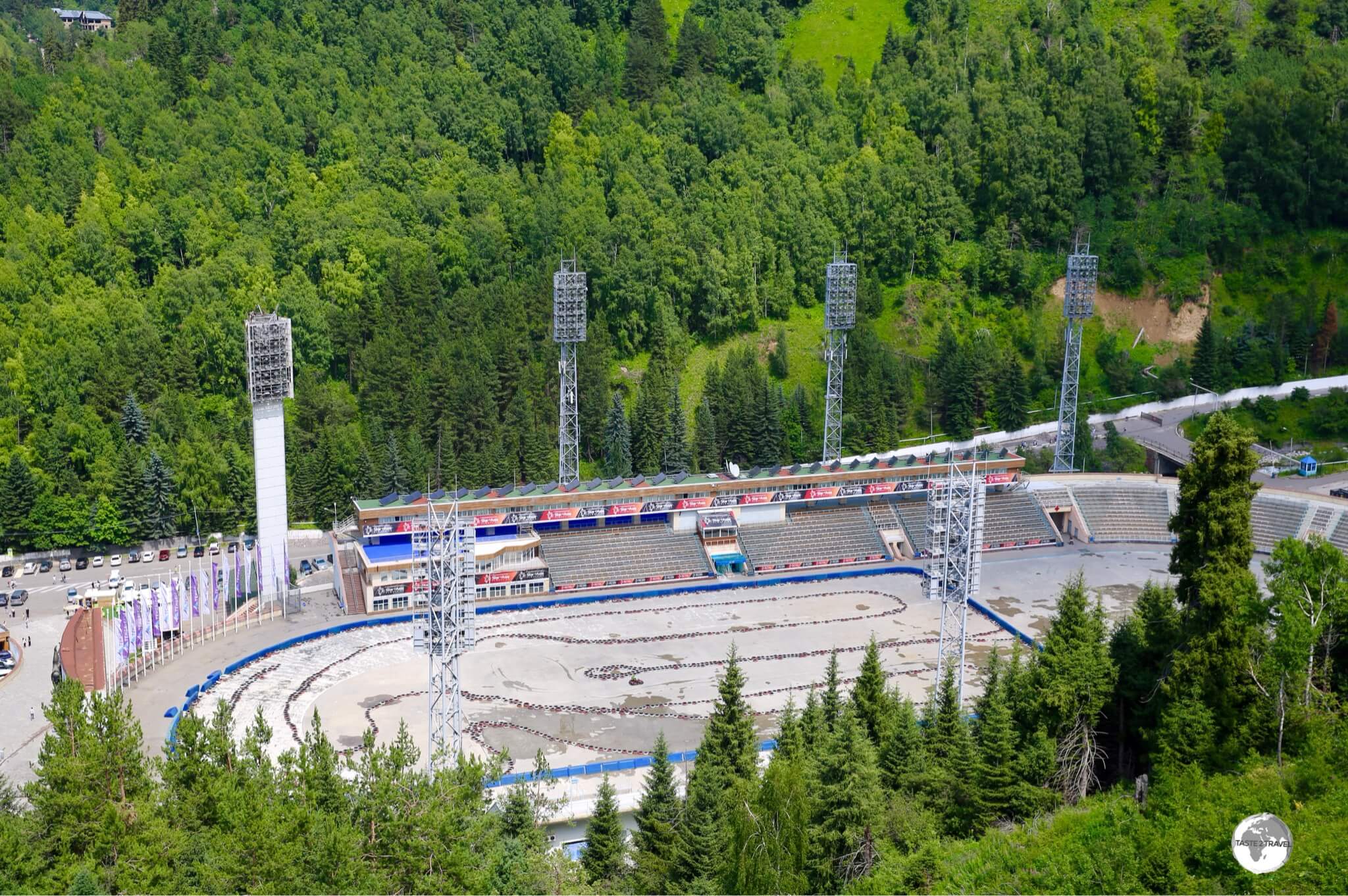 During the summer months, the Medeu arena is used for Go-karting, while in winter it serves as an ice-skating rink. 