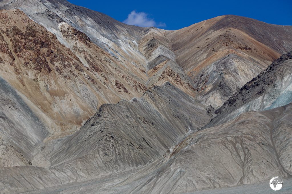 Views from the Pamir highway, north of Karakul lake.