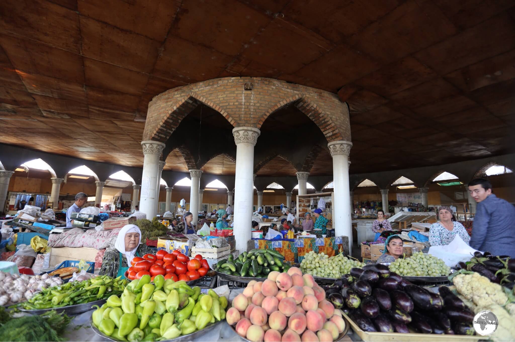 The main food hall at Panjakent bazaar. 