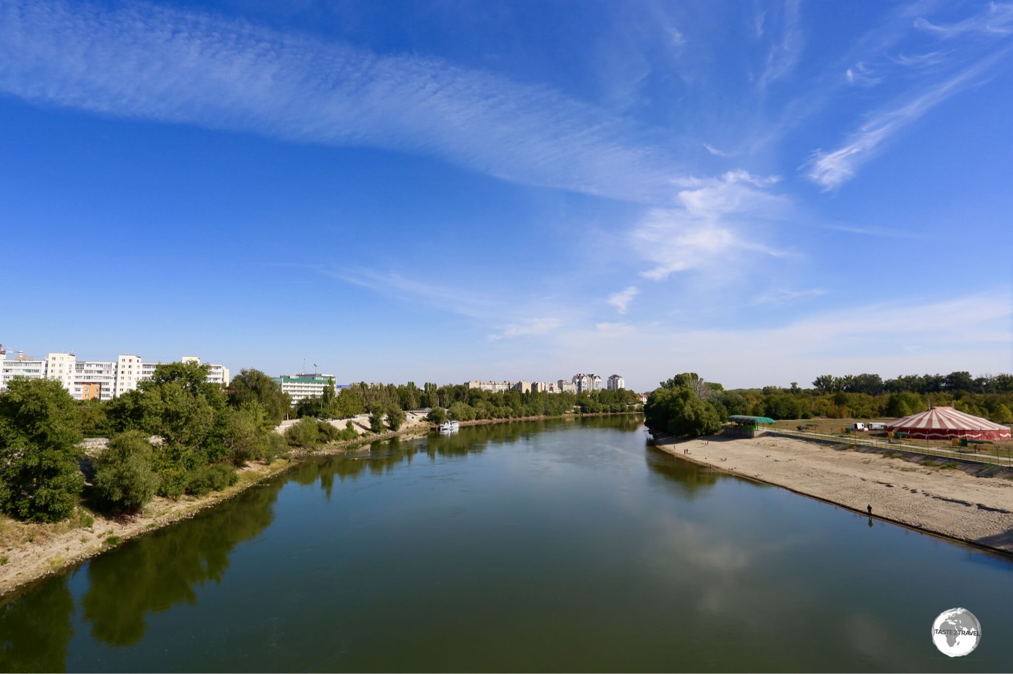 The Dniester river, which forms the border between Transnistria and Moldova, flowing through Tiraspol.