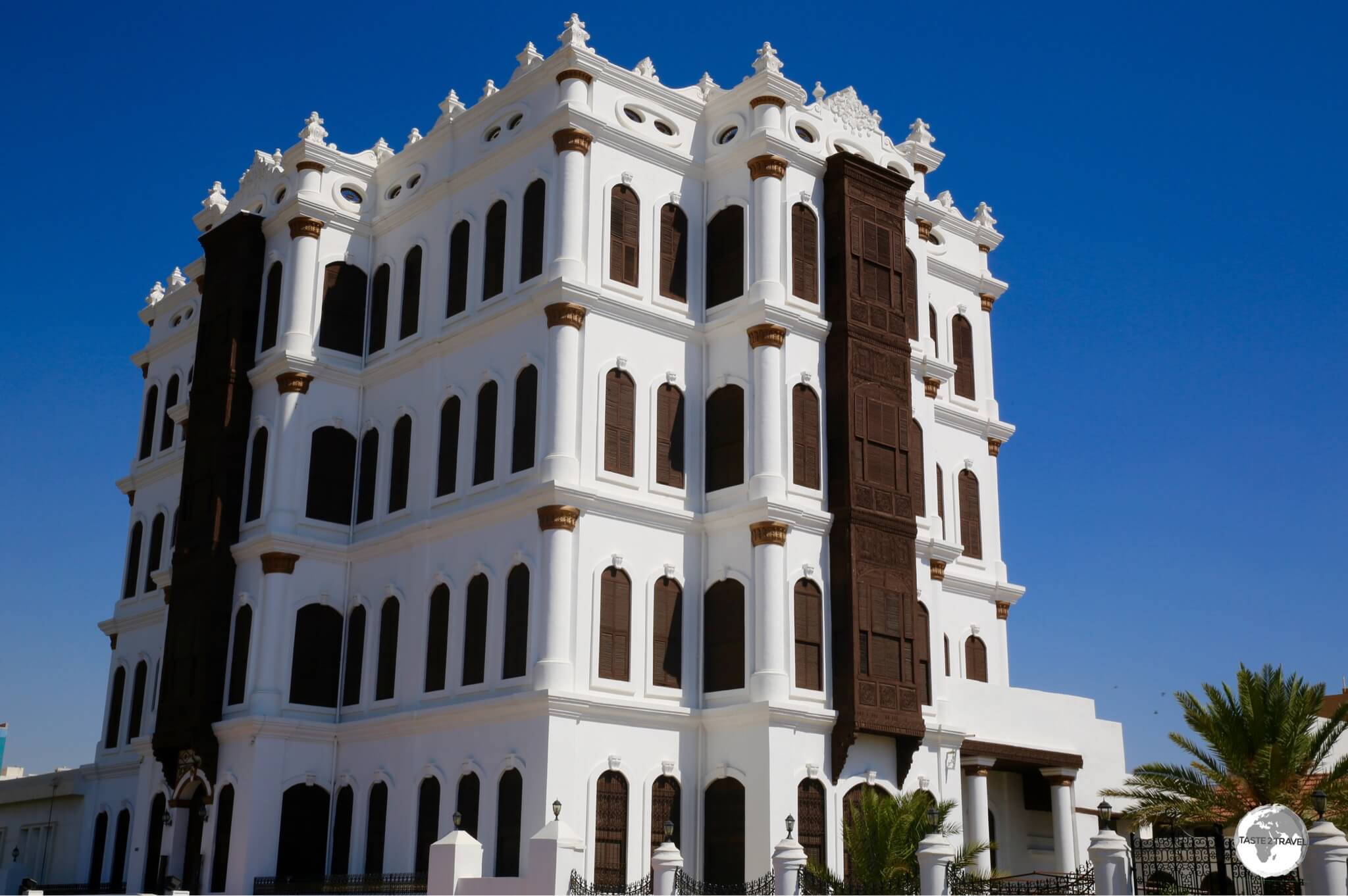 The most dazzling building in Taif, the Shubra Palace once served as a Royal residence. 