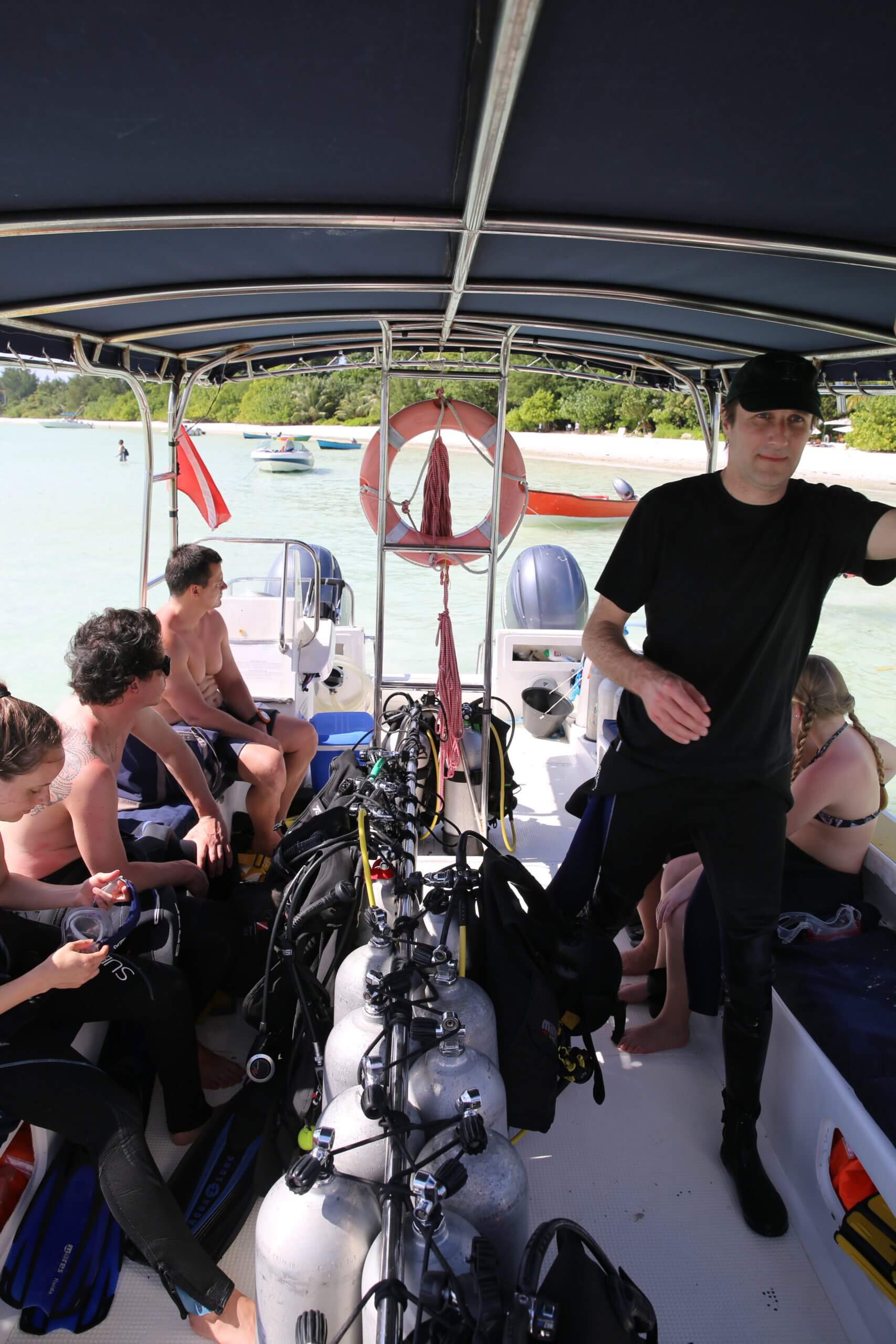 On board the Octopus diver boat, heading to the first dive site. 