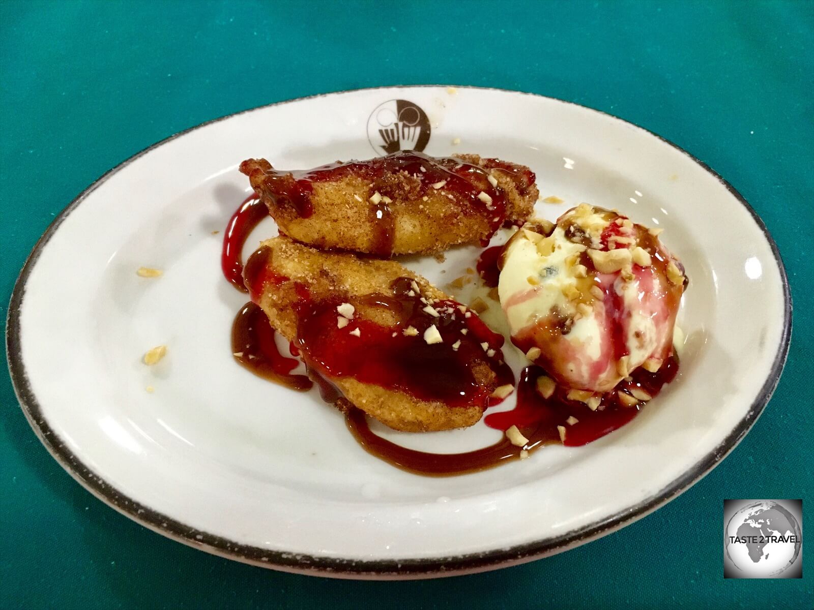 The divine Banana fritters with ice cream were a highlight at the Haus Win restaurant. 