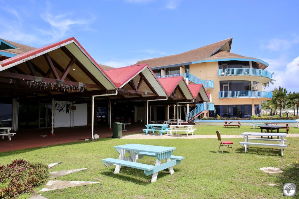 The outdoor area at the Menen Hotels’ Reef Bar.