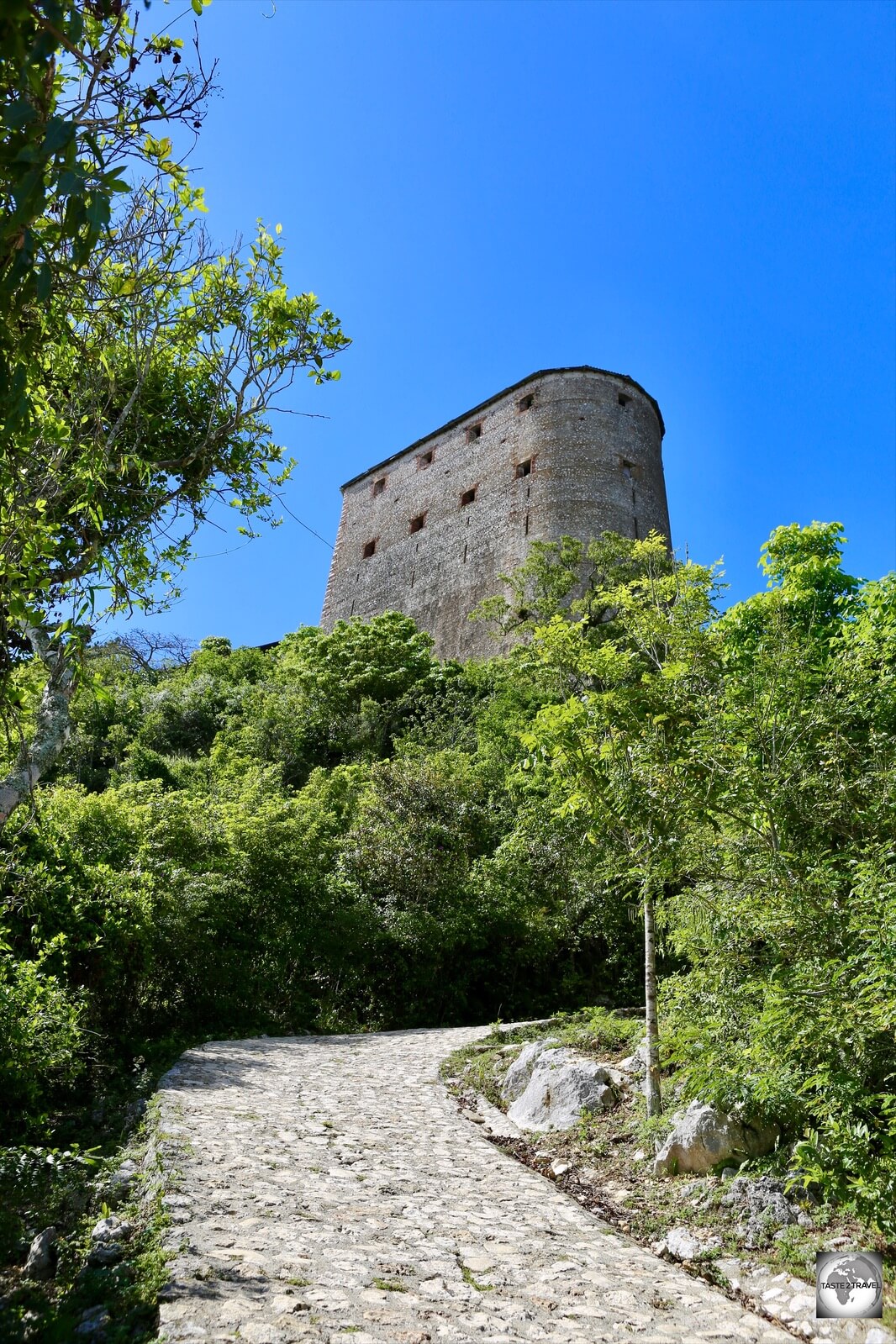 The steep and windy path which climbs to Citadelle Laferrière. 