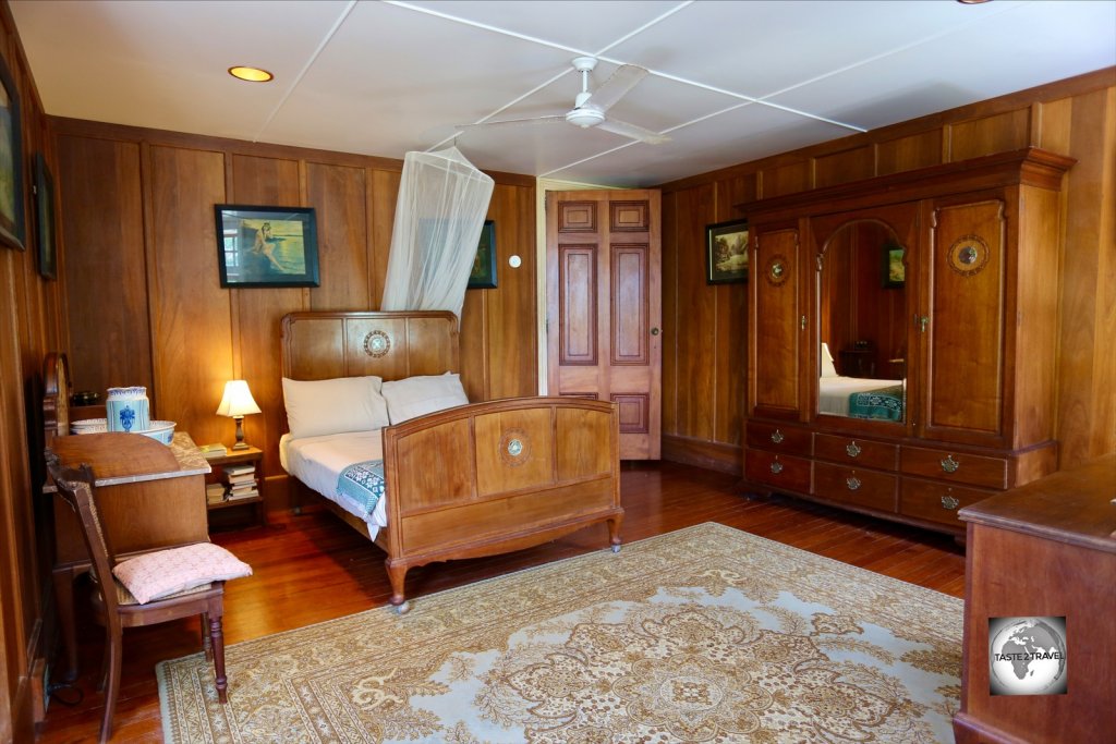 One of four guest rooms at Oceania House, the George room is named after George Clunies-Ross, the designer and builder of Oceania House.