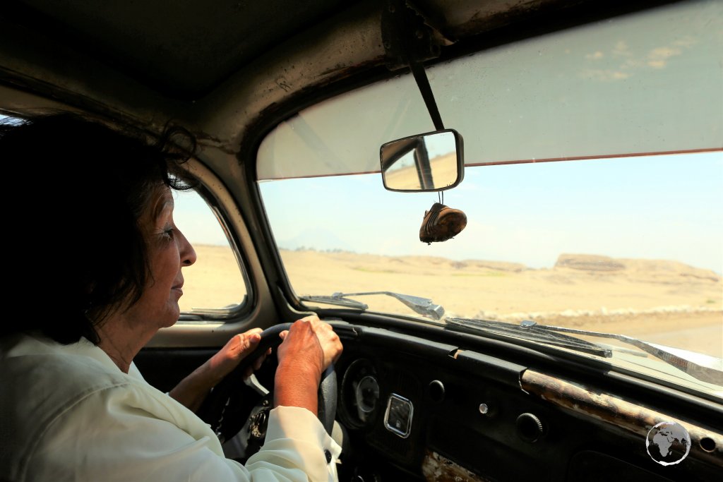 Touring the Moche ruin sites of Trujillo with my local guide Sonia, in her trusty VW, which was also a relic!