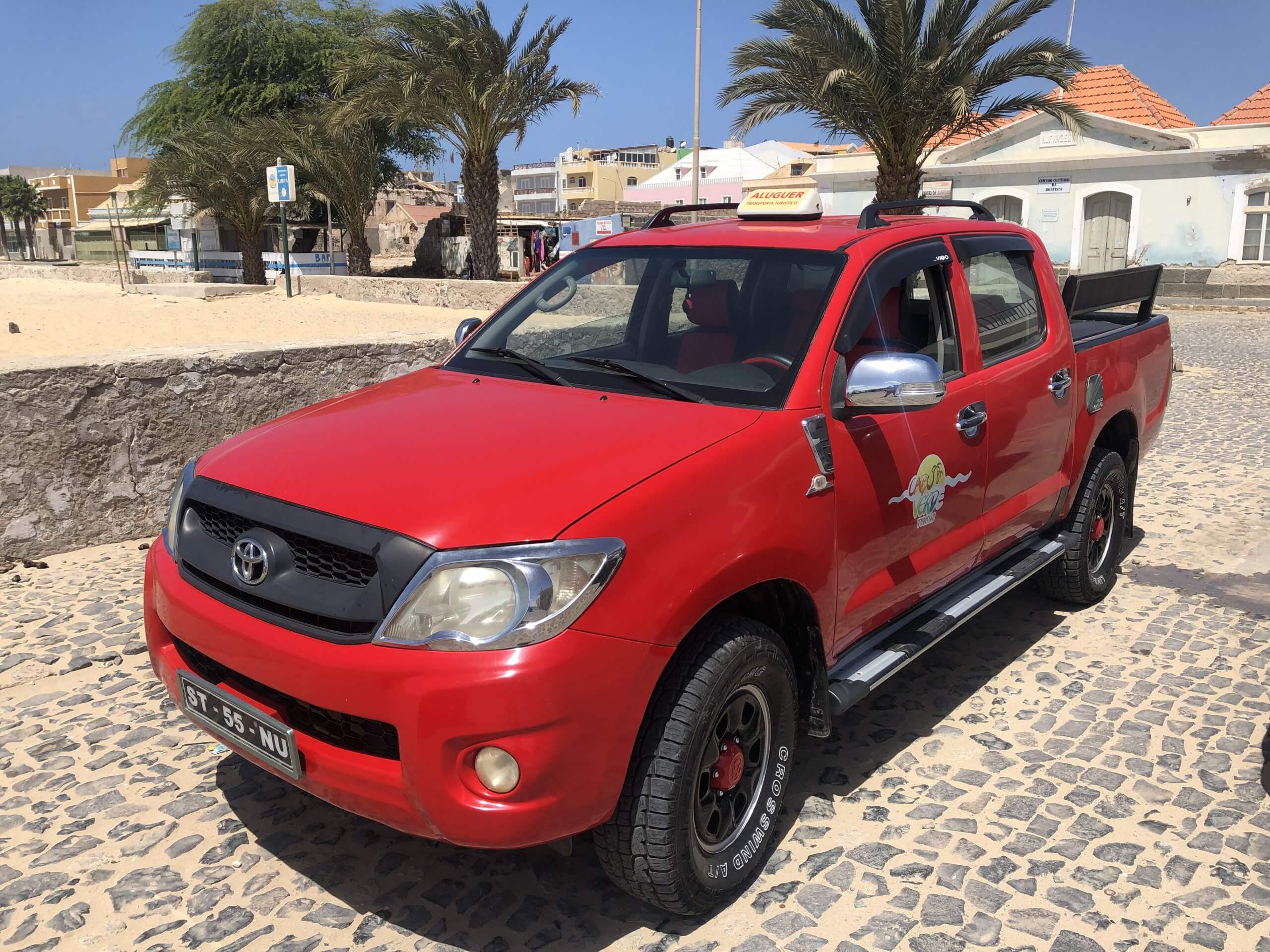 A Toyota Hilux <i>Aluguer</i> on Boa Vista.