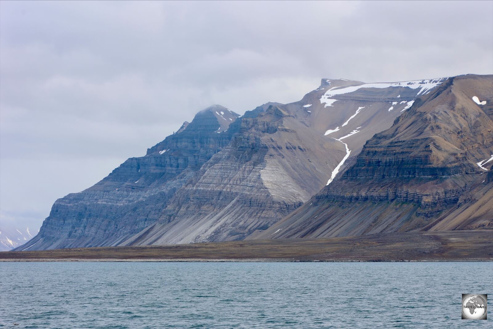 Due to its many pointy peaks, Svalbard was originally named 'Spitsbergen' by the Dutch explorer Willem Barentsz.