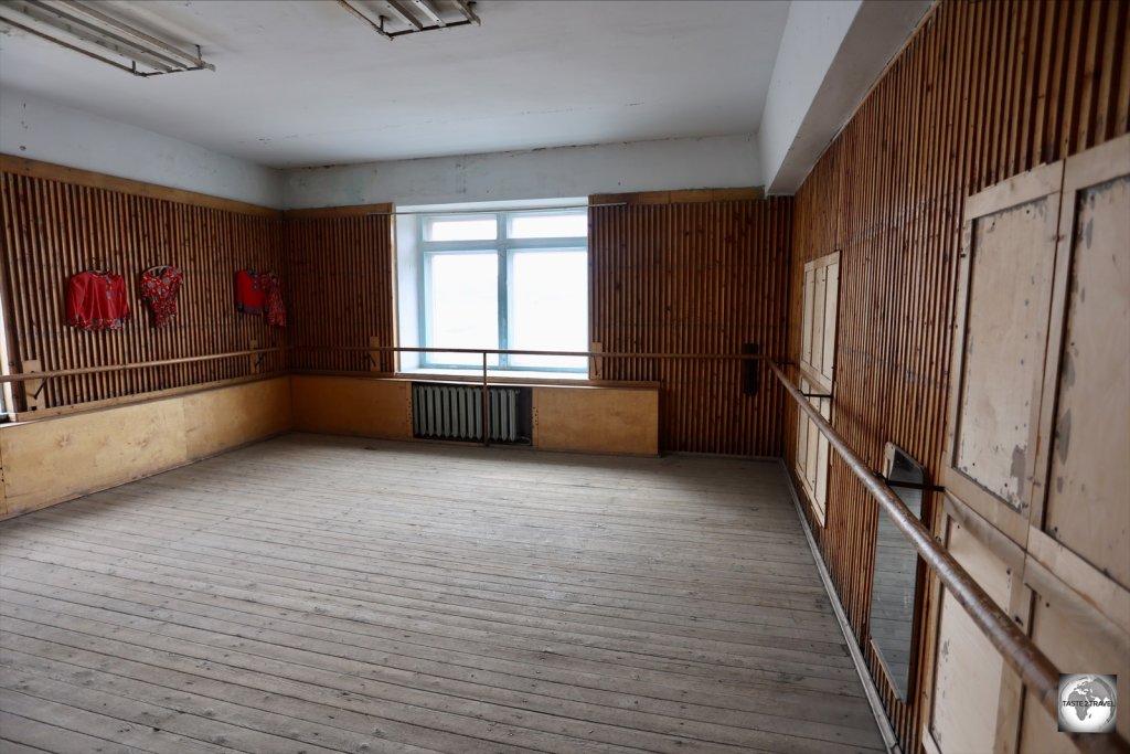 Ballet studio in the cultural centre at Pyramiden.