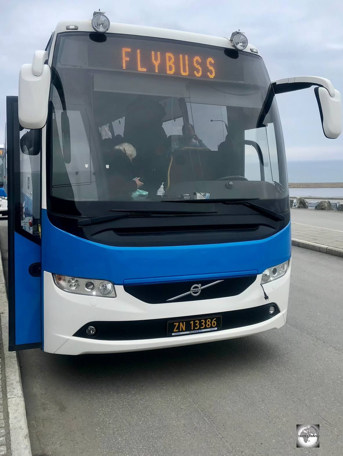 The Longyearbyen airport shuttle bus operates between all hotels and the airport according to the flight schedule.