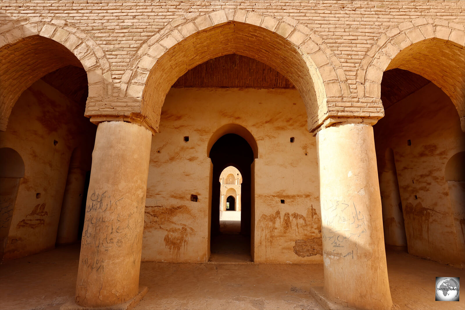 Views of Al-Ukhaidir Fortress, which showcases Abbasid archaeological innovation.