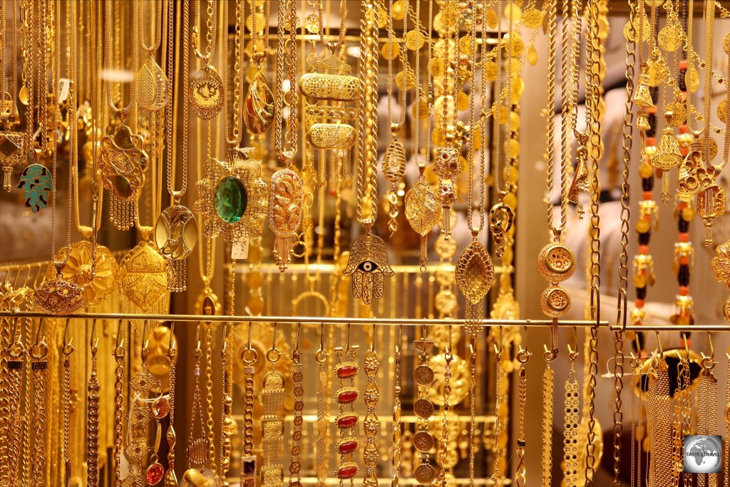 One of many gold shops at Sulaimaniyah souk.