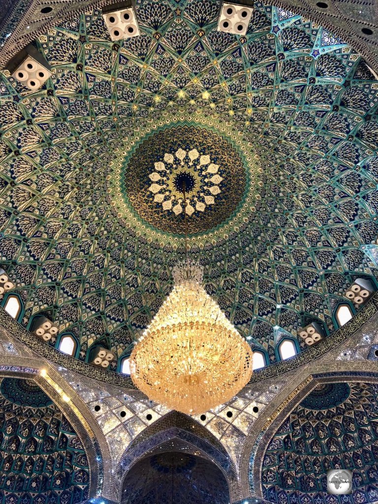 Details of one of the domes in the Al-Askari Shrine in Samarra.