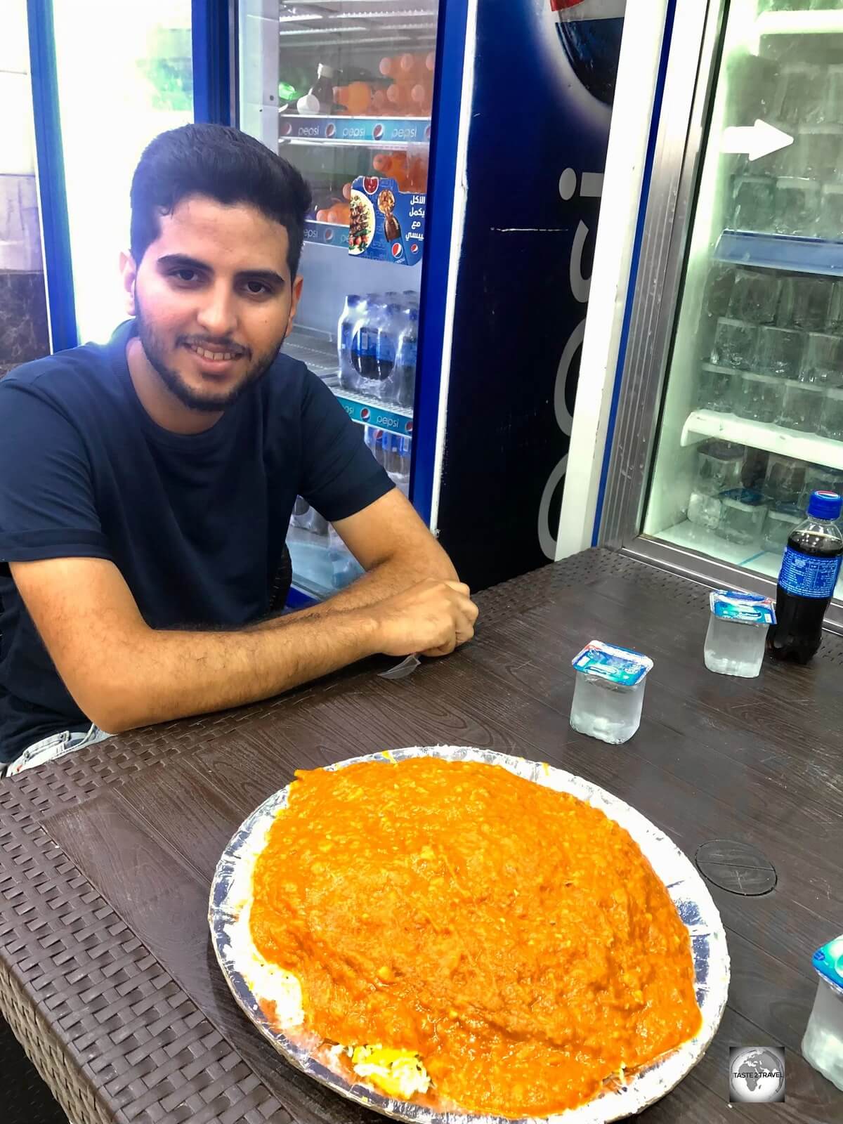 Fahad and I, about to enjoy a lunch of Kima in Najaf.