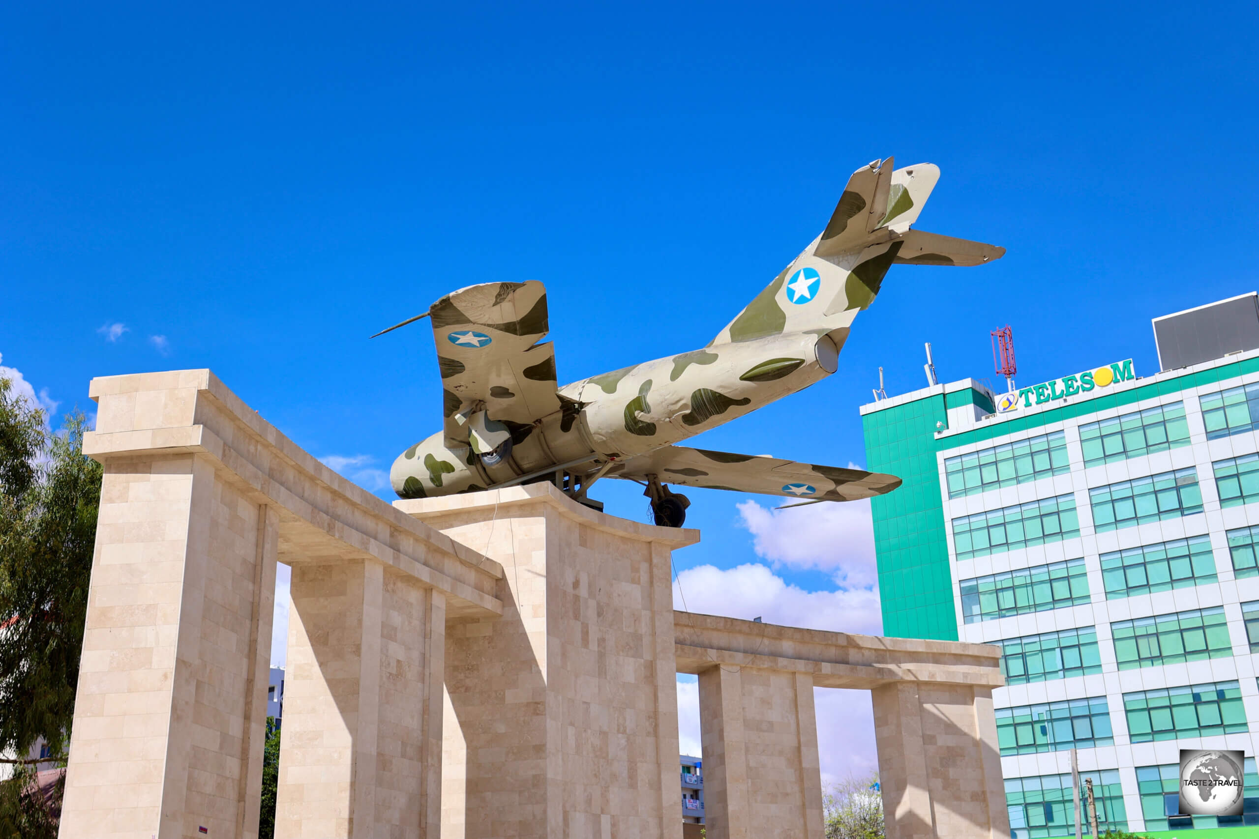 The Hargeisa War Memorial features a MiG-17 fighter jet of the Somali Air Force, which crashed nearby.