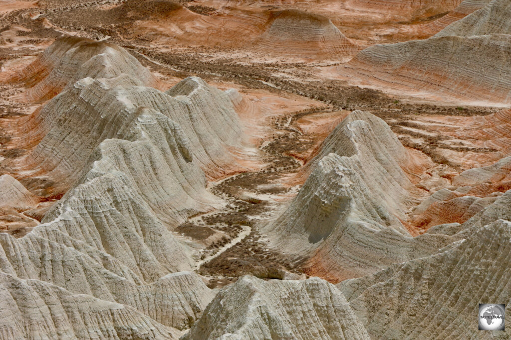 Views of Yangykala Canyon.