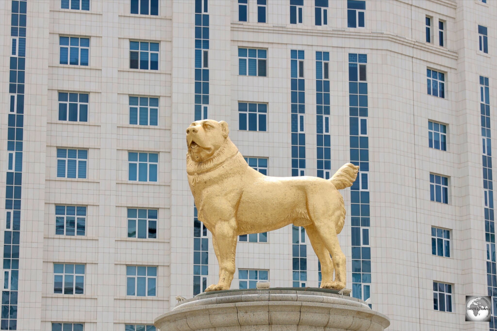 The Alabay dog is the national dog of Turkmenistan.