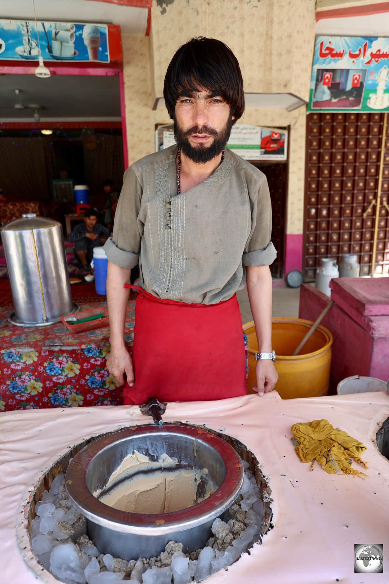 A master maker of <i>Sheer Yakh</i> - Afghan Kulfi ice cream - in Balkh.