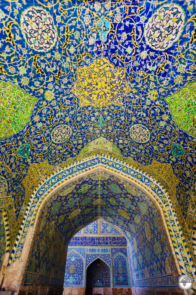 Every part of the Shah Mosque is covered with hand-glazed tiles which feature just seven different colours.