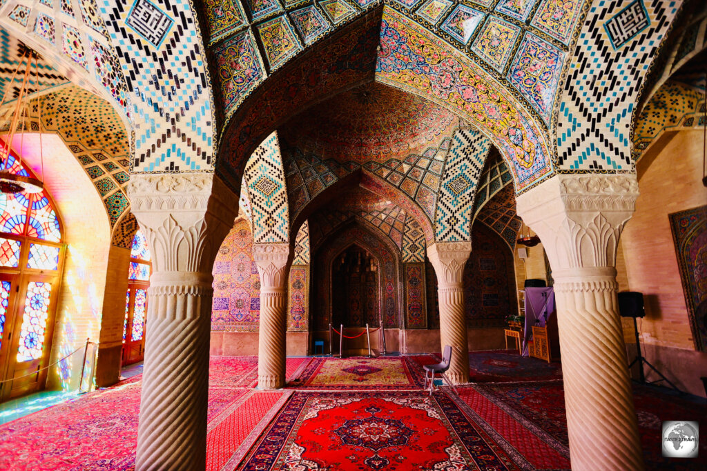 Built during the Qajar dynasty, construction of the mosque began in 1876 by the order of Mirza Hassan Ali Nasir-ol-Mulk, one of the lords and aristocrats of Shiraz.