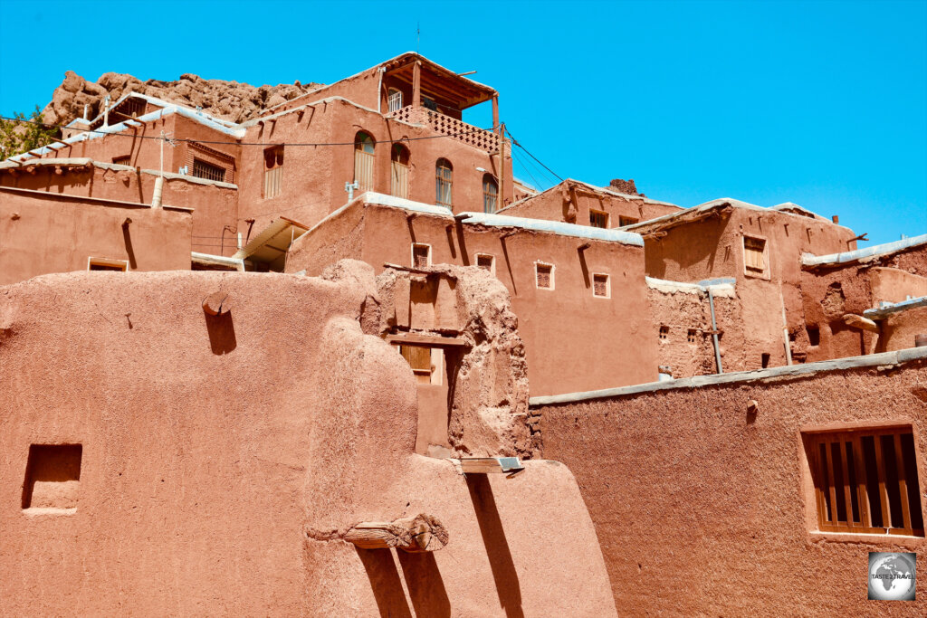 Located in the desert, halfway between Esfahan and Kashan, the village of Abyaneh is famous for its ochre red mud-brick houses.