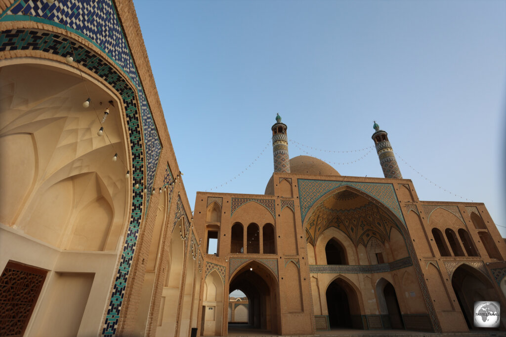 The Agha Bozorg Mosque has been described as "the finest Islamic complex in Kashan".
