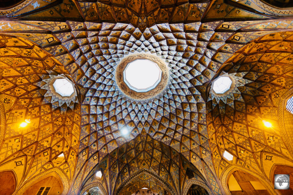 A highlight of Kashan bazaar is the spectacular “Timche-ye Amin od-Dowleh” - a spectacularly grand light well which built in the 19th century.