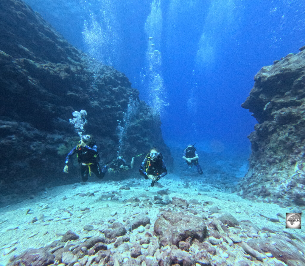 Being a raised limestone rock, water visibility is excellent on Niue.