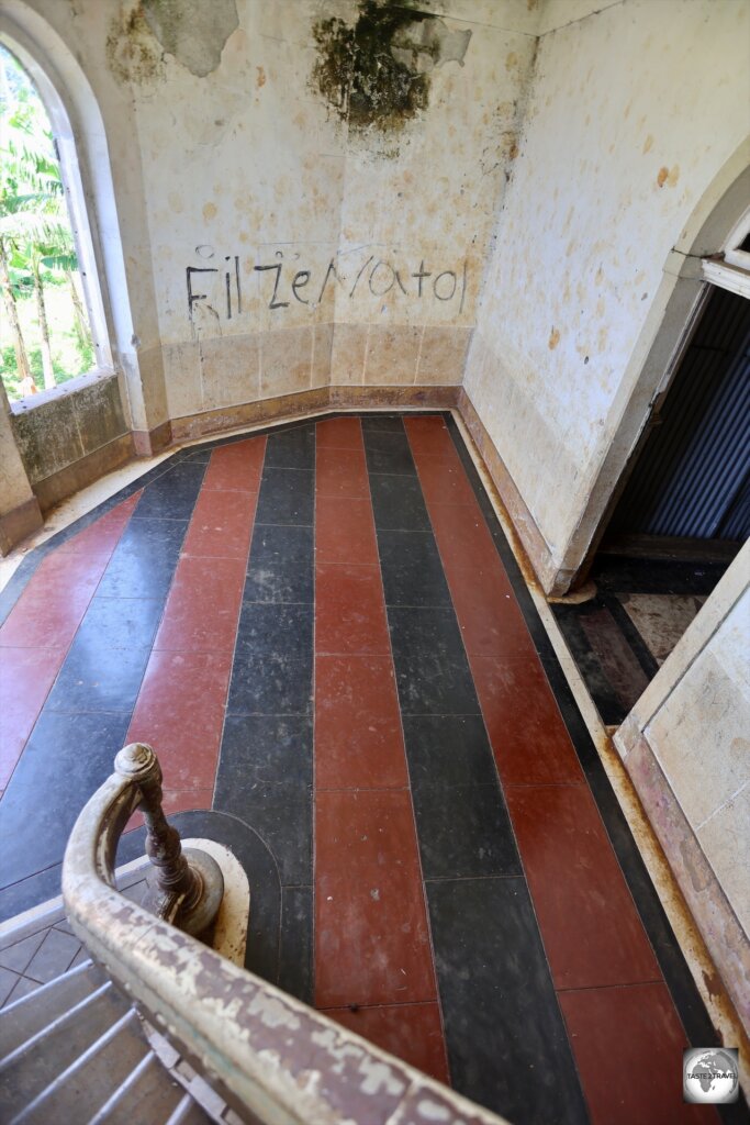 A view of one of the staircases at the former Roça de Água Izé Hospital.