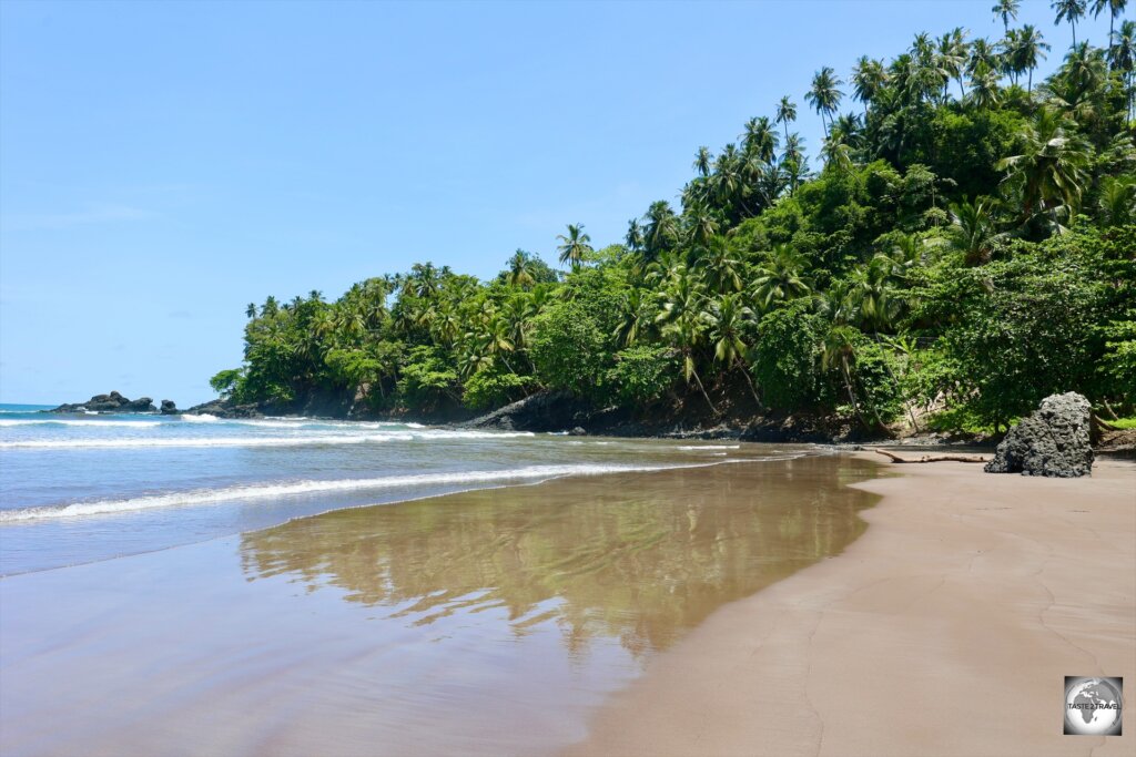 Praia das Sete Ondas is a beautiful, volcanic sand beach.