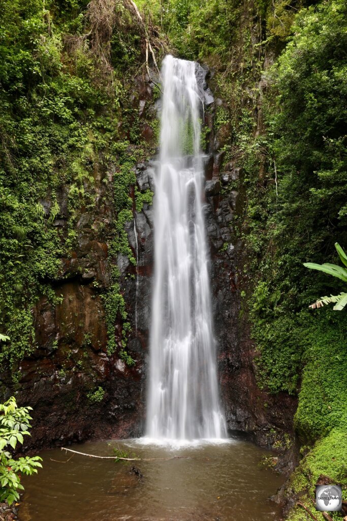 The beautiful Cascata São Nicolau (Saint Nicholas Waterfall), an easily accessible, 60-m high waterfall.