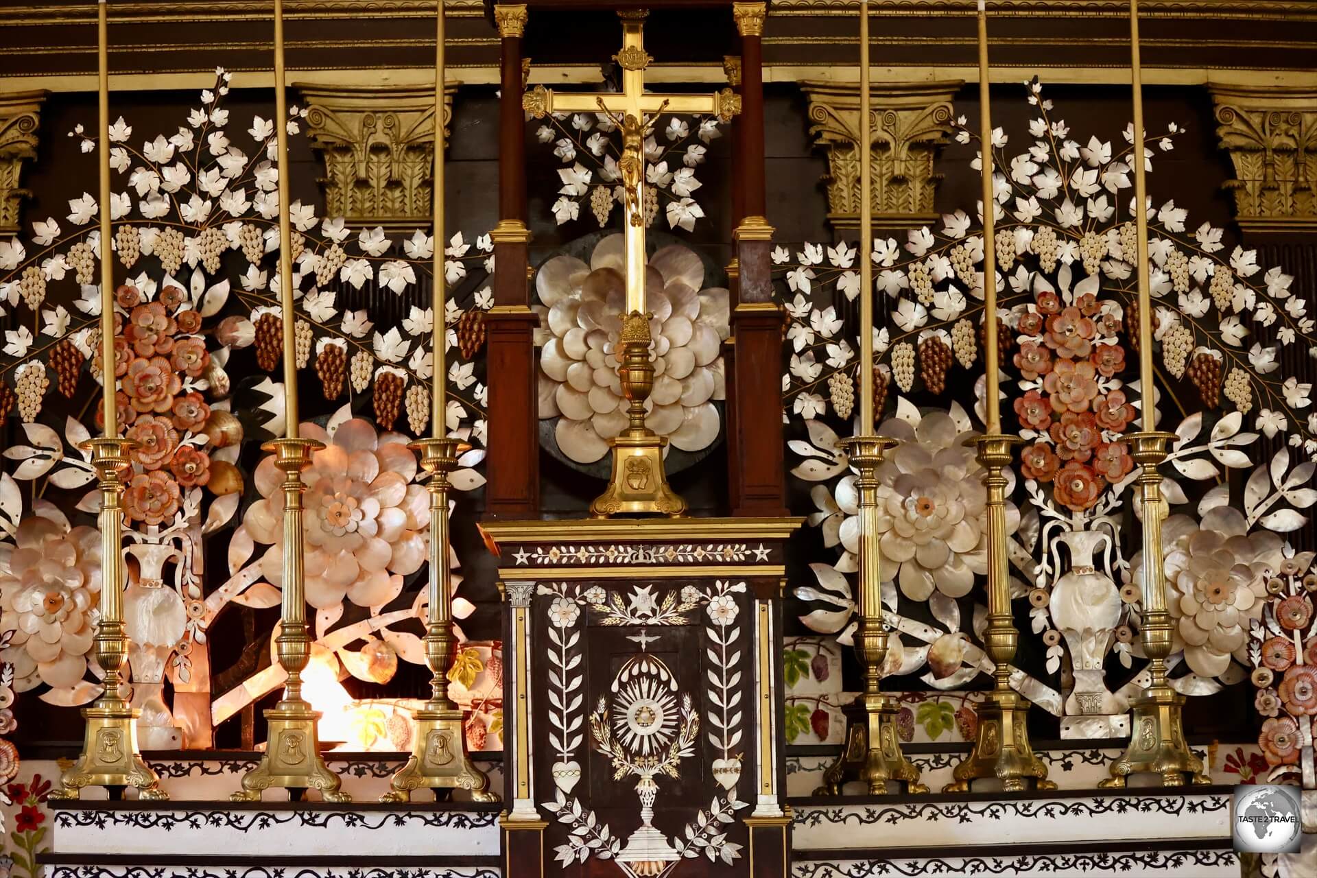 A highlight of St. Michael's Cathedral in Rikitea is the ornate altar, which features Mother-of-pearl, shells and black pearls.