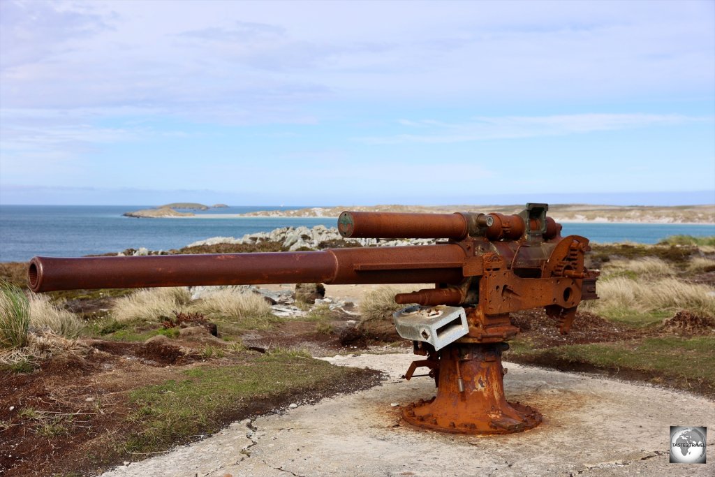 This Quick Fire (QF) 4-inch naval gun (Mk IV) was installed at Ordnance Point in 1942.